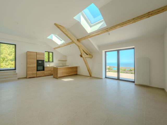 Exclusivité Attique Appartement 5 pièces de haut standing au bord du lac Léman à Excenevex
