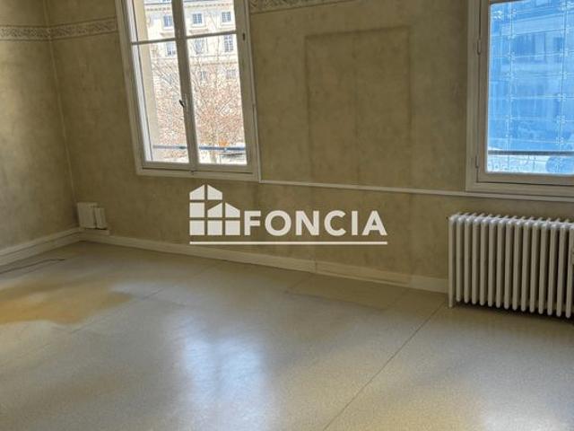 Exclusivite au 1er etage proche maison de la culture appartement type 4 de 96.86 m2 avec cave