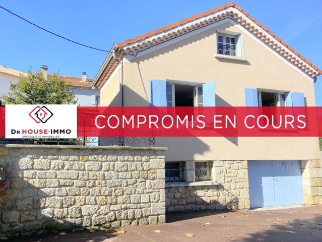 EXCLUSIVITÉ, Au cœur du village de LABÉGUDE, Maison individuelle d'environ 90 m² habitables avec jardin de 72 m²