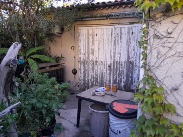 EXCLUSIVITE AVIGNON LE PONTET A VENDRE APPARTEMENT AVEC LOCATAIRE TYPE 3 EN DUPLEX DE 66 M2 AVEC JARDIN ET PARKING