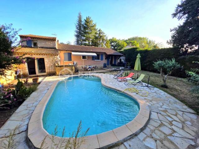EXCLUSIVITE / BAGNOLS SUR CEZE / PISCINE / GRANDE FAMILLE OU INVESTISSEMENT LOCATIF