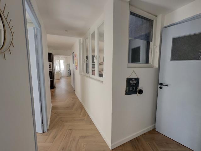 Appartement en plein centre de Baud