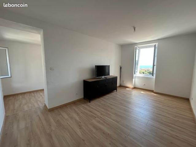 EXCLUSIVITÉ BASTIA T2 rénové de 53m2
