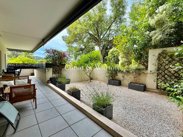 EXCLUSIVITE Beau rez de jardin