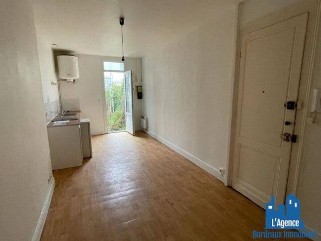 EXCLUSIVITÉ ! BORDEAUX APPARTEMENT TYPE 2 DE 32 M² AVEC