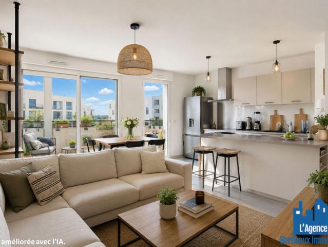 EXCLUSIVITÉ ! BORDEAUX APPARTEMENT TYPE 3 D'ENVIRON 66 M² AVEC UN BALCON DE 15 M² + PLACE DE PARKING EN SOUS SOL. Benoît TREMENT O6 51 26 22 32