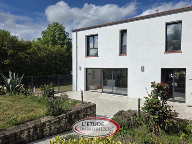 EXCLUSIVITE BOUGUENAIS BOURG: RT 2012 de qualité, 106 m2