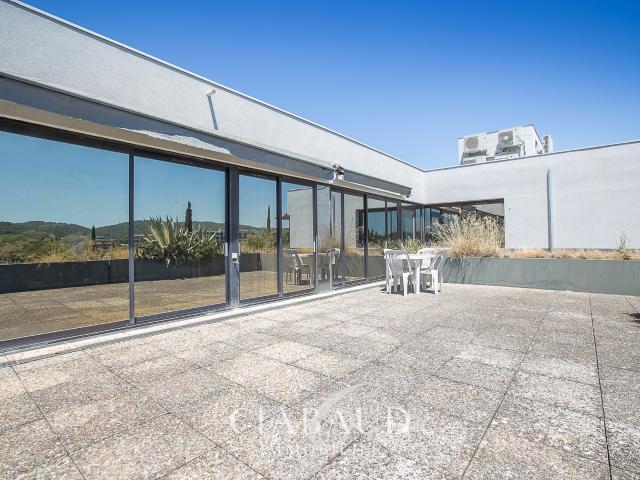 EXCLUSIVITE Bureaux 47m2 avec terrasse garage, parking et réserve