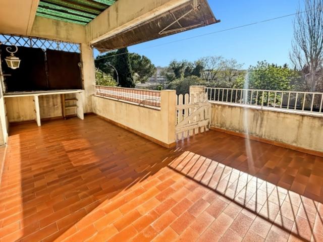 EXCLUSIVITE: Cannes La Bocca: 4 pièces avec terrasse, jardin et 2 places de parking