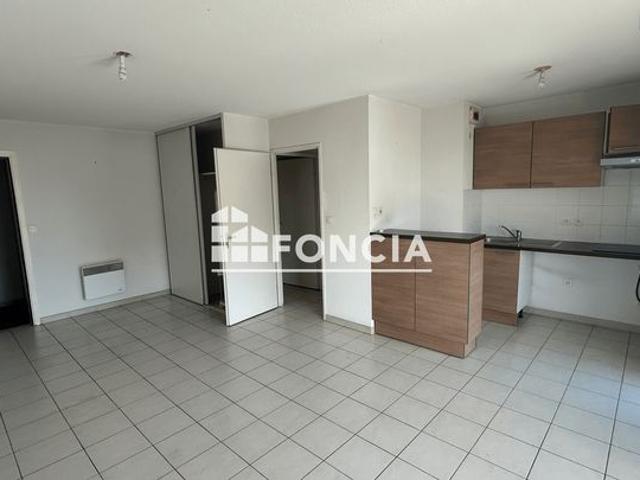 Exclusivité Carpentras – T2 de 48 m² avec balcon et parking en résidence sécurisée avec piscine