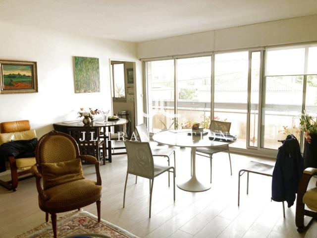 EXCLUSIVITE: Caudéran Centre T3 98 m2 Loggia, cellier
