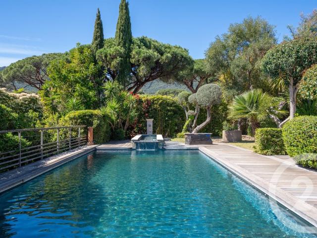 Exclusivité Cavalaire Sur Mer À l'abri des regards, au cœur. 188m² Cavalaire sur Mer