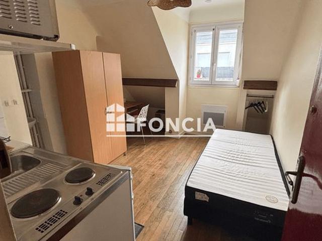 Exclusivite centre ville chambre etudiant meuble de 10.10 m2 vendu libre de locataire disponible de suite