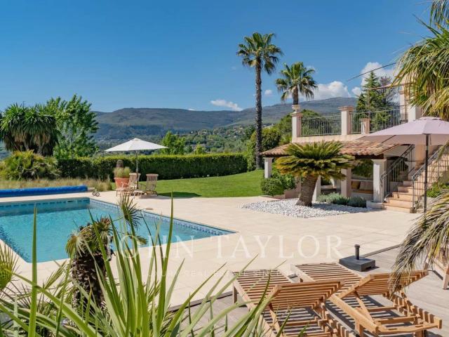 Exclusivite Charmante Villa Provençale avec Vue Panoramique. 150m² Opio