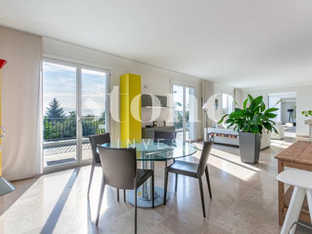 Exclusivité chez Stone Invest ! Magnifique propriété aux grands volumes avec une belle vue dégagée