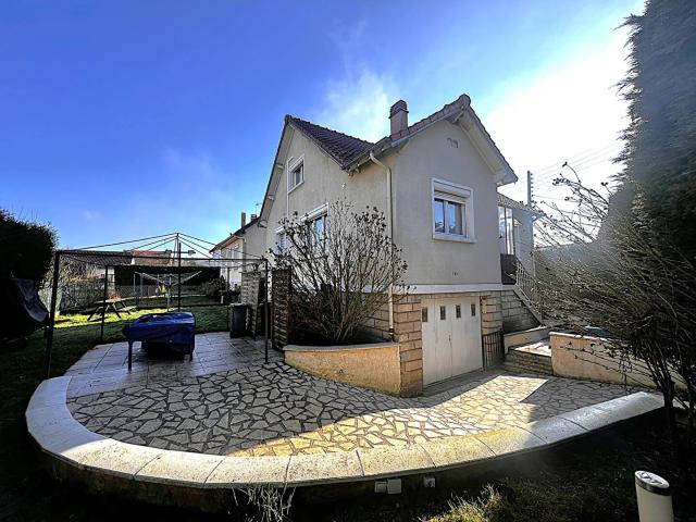 Maison à Survilliers 4 pièces 116 m² sous sol total Terrain