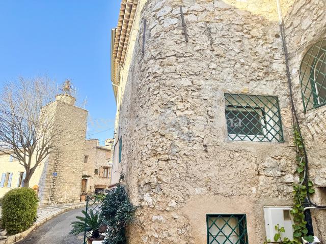 EXCLUSIVITE COUP DE COEUR POUR CETTE MAGNIFIQUE MAISON DE VILLAGE