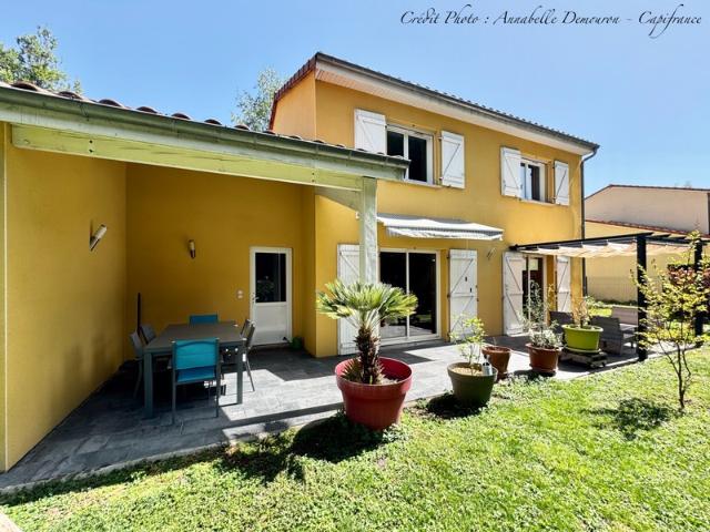 EXCLUSIVITÉ – CLERMONT FERRAND Maison P4 avec jardin, terrasses, garage et grenier