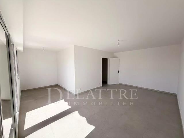 Exclusivité Studio/F1 bis Antibes Bréguières