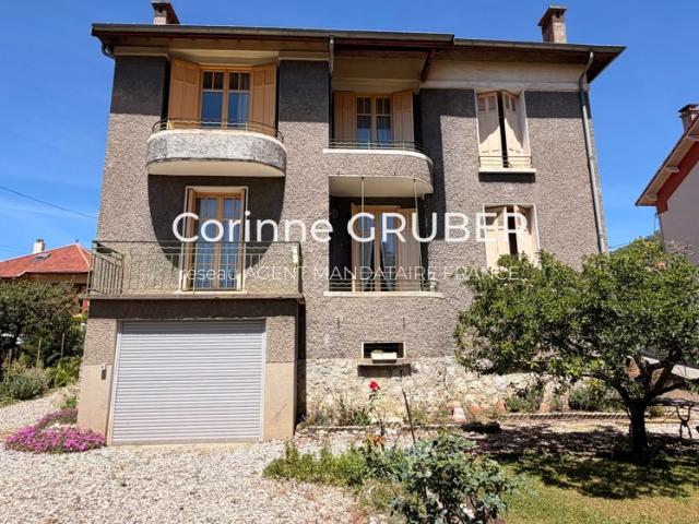 EXCLUSIVITÉ DIGNE LES BAINS – HYPER CENTRE – MAISON DE 142 M² SUR 504 M² DE TERRAIN