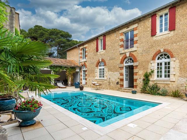 Exclusivité – Domaine d’exception – Ancienne écurie réinventée, SPA et autonomie totale