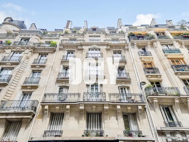 EXCLUSIVITÉ DOLY 2 PIÈCES 43M2 CALME PARIS 18 LAMARCK