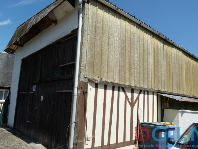 EXCLUSIVITÉ DUCLAIR PROX CENTRE VILLE HANGAR/GARAGE