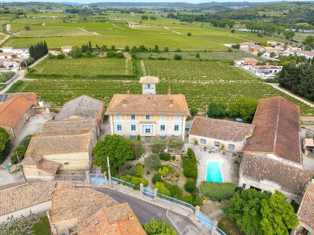 Exclusivité. Elégance et Authenticité pour cette Imposante B. 726m² Pézenas