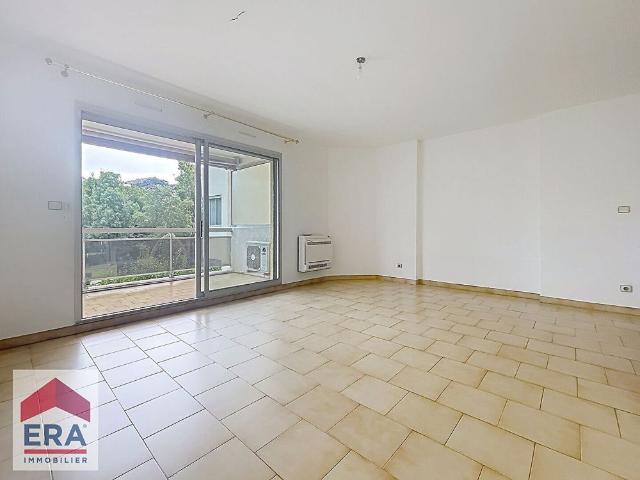 Exclusivité ERA VP IMMO Superbe appartement T3 lumineux à louer à Marseille, Roy d'Espagne