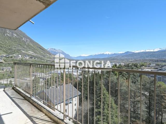 EXCLUSIVITÉ FONCIA: Appartement T2 91m2 MONTMELIAN Place Albert Serraz