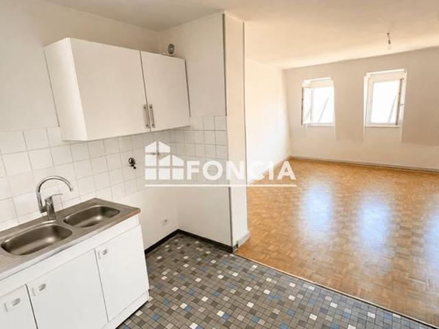 Exclusivite foncia au 5eme et dernier etage avec ascenseur