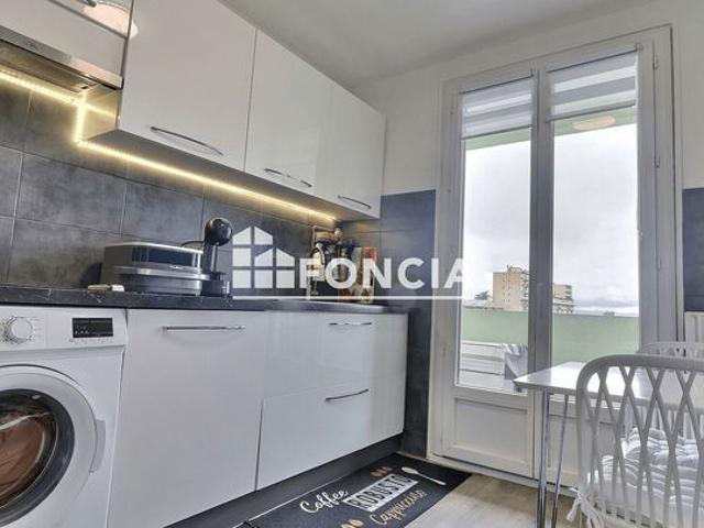 Exclusivite foncia* solaure f3 avec balcon et parking