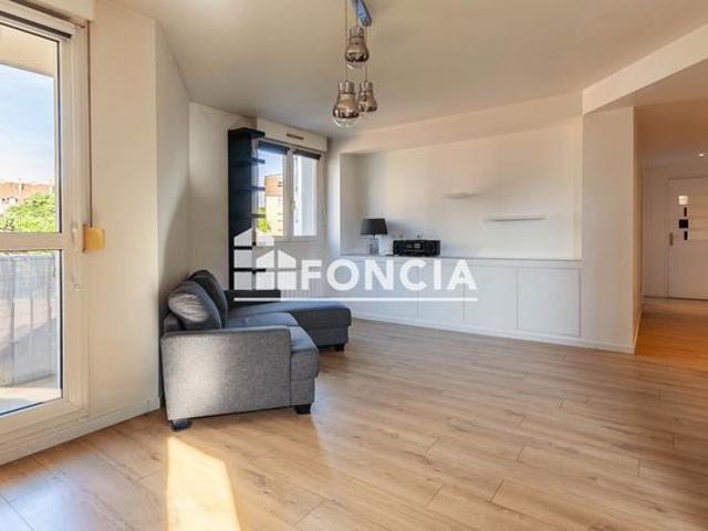 EXCLUSIVITE FONCIA Spacieux 3 pièces avec balcon et parking intérieur