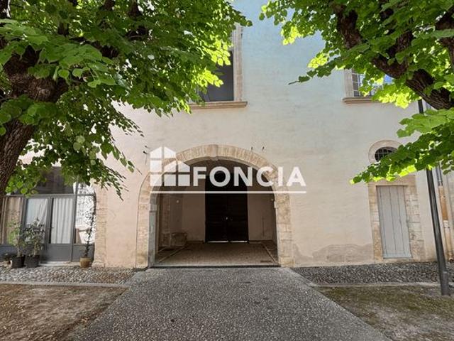Exclusivité FONCIA, T2 rez de chaussée, 34.48 m2 habitables, centre historique