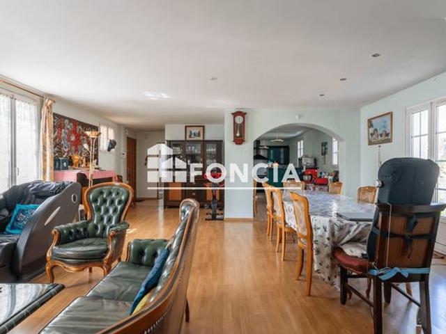 Exclusivité Foncia Vincennes – Maison 5 chambres, jardin & double parking, Fontenay sous Bois RER E