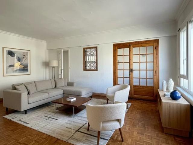 EXCLUSIVITÉ GRAND 3 PIÈCES LUMINEUX, BIEN SITUÉ, AVEC POTENTIEL