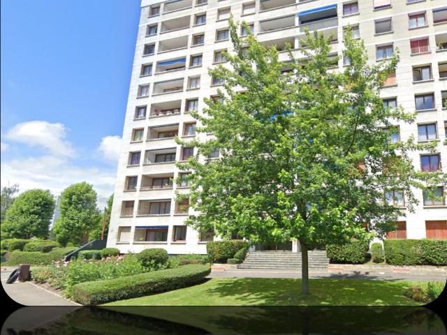 EXCLUSIVITÉ GRAND APPARTEMENT FAMILIAL AVEC VUE DÉGAGÉE ET FORT POTENTIEL A MEUDON LA FORET