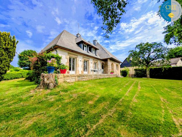 EXCLUSIVITÉ: GRANDE MAISON FAMILIALE RÉNOVÉE EN 2024 GUER BELLEVUE 56380 AVEC CHT IMMOBILIER