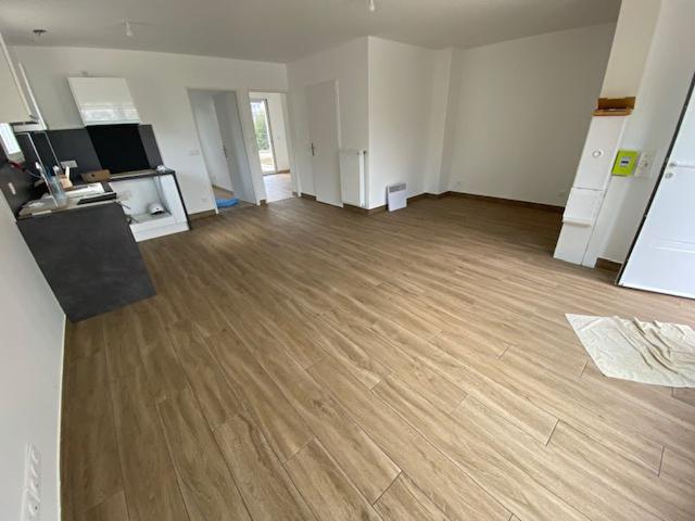 Exclusivité GUY HOQUET DE MORET: Bel appartement de 58 m2 au RDC d'un immeuble construit en 2021 avec son jardin clos