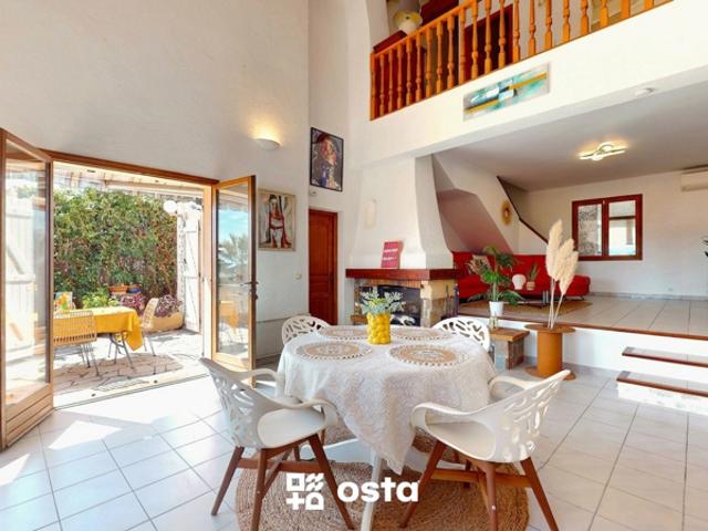 EXCLUSIVITE HYERES ALMANARRE Maison vue mer sur les Îles