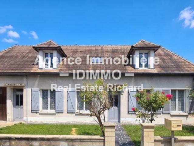 EXCLUSIVITÉ IDIMMO: Maison de 5 pièces 137 m2 à 10 MN de