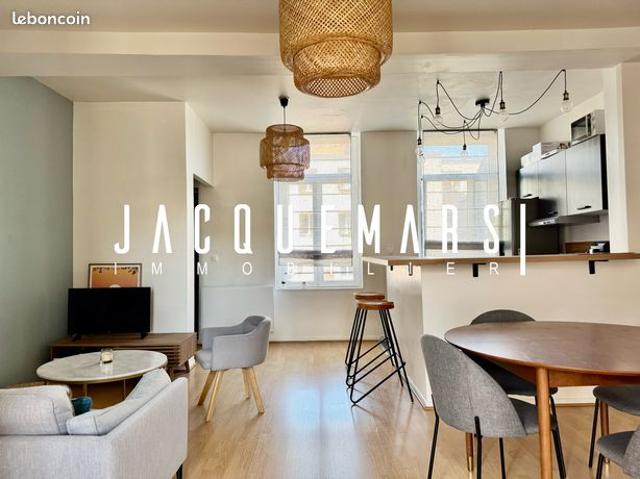 Exclusivité JACQUEMARS Immobilier Vieux Lille rue sainte Catherine Joli T2 rénové