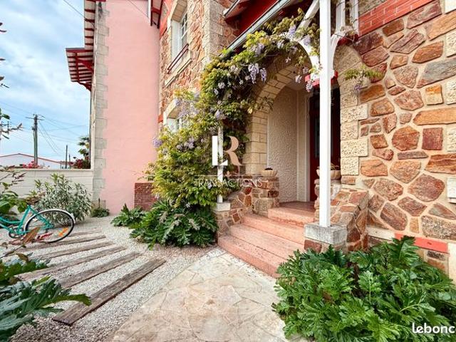 Exclusivité La Trompette Maison bourgeoise avec annexe