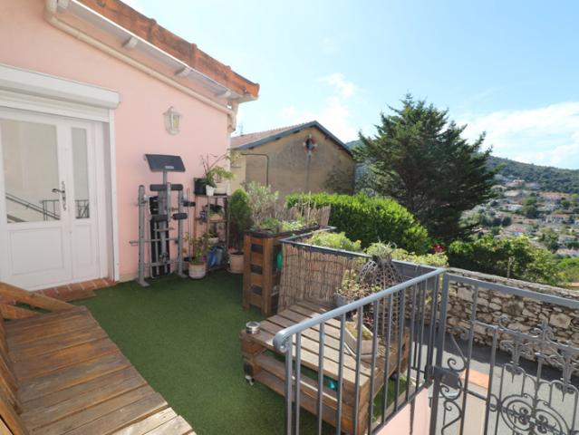 EXCLUSIVITÉ LA TURBIE Charmante maison de village avec g