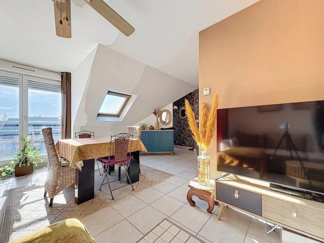 Exclusivité LA CHAUSSÉE ST VICTOR Appartement T2 de 48 m²