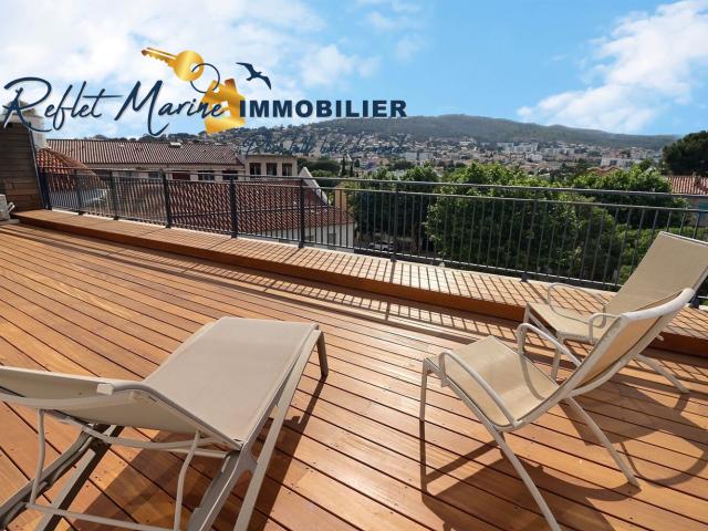 EXCLUSIVITÉ LA CIOTAT CENTRE VILLE APPARTEMENT D'EXCEPTION T3 TYPE VILLA SUR TOIT AVEC TERRASSE PANORAMIQU