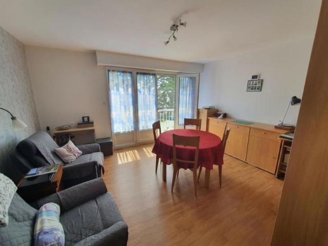 EXCLUSIVITÉ LANESTER: Pour investisseur appartement de type 3 avec cave et parking