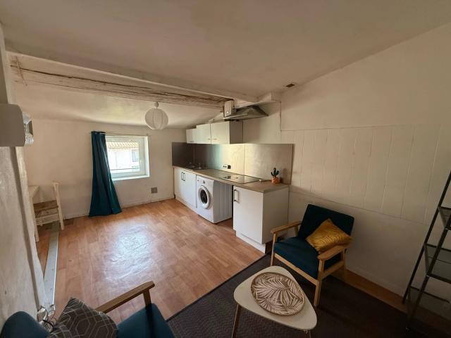 Exclusivité Laborie Immobilier Beziers T2 Meublé louer 450EUR