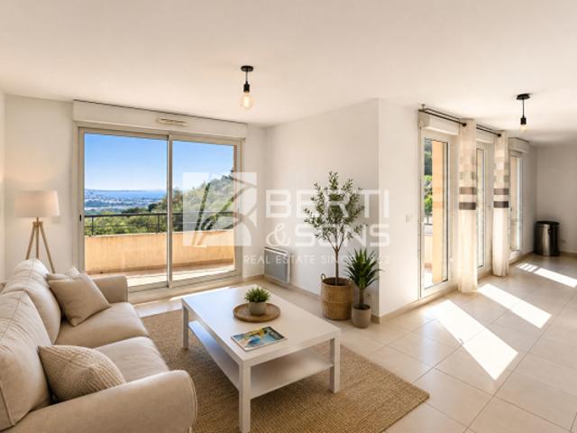 EXCLUSIVITÉ MANDELIEU, DOMAINE BELLEVUE 2 PIÈCES 43,45 M² VUE MER TERRASSE 16,55 M²
