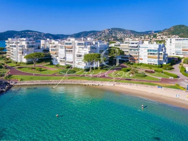 EXCLUSIVITÉ MANDELIEU LA NAPOULE: à pied des plages et des commerces
